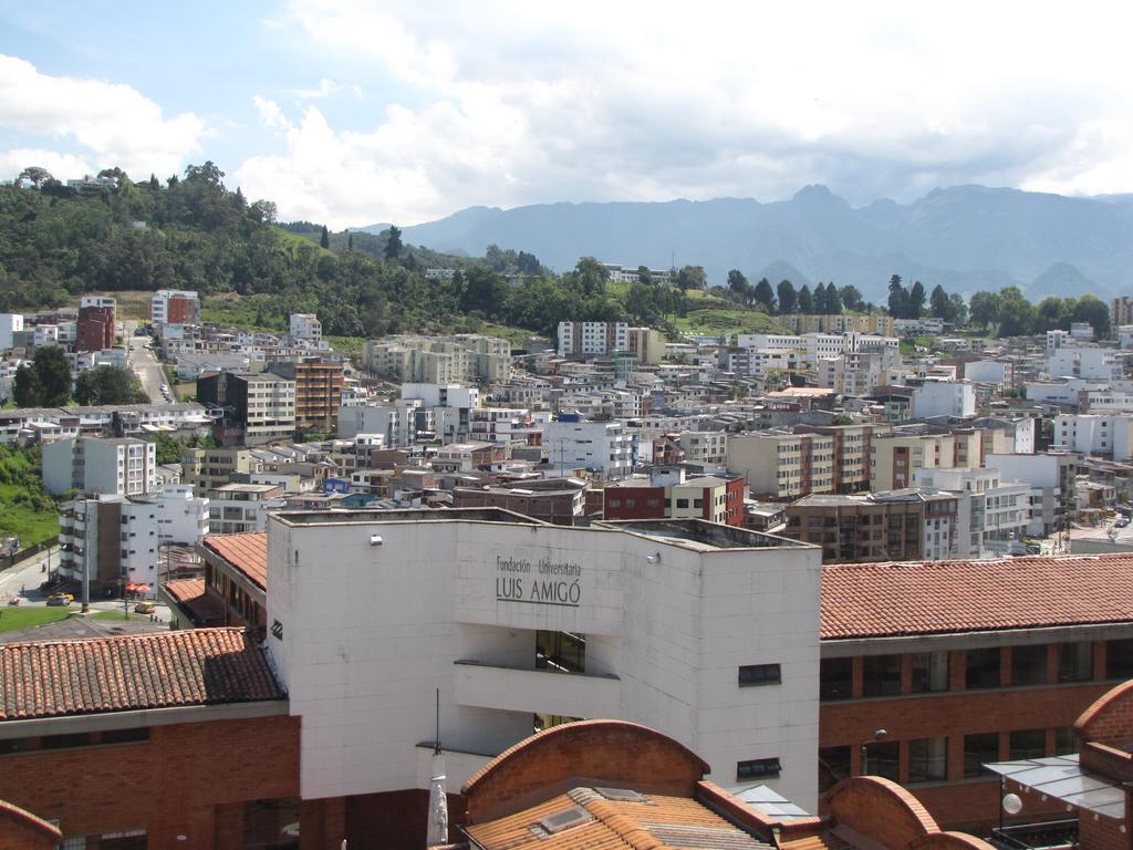 El Cable Hostal Manizales Exterior photo